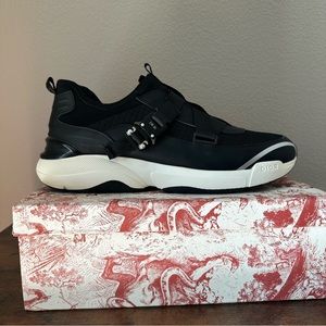 B24 Runtek Buckle trainer